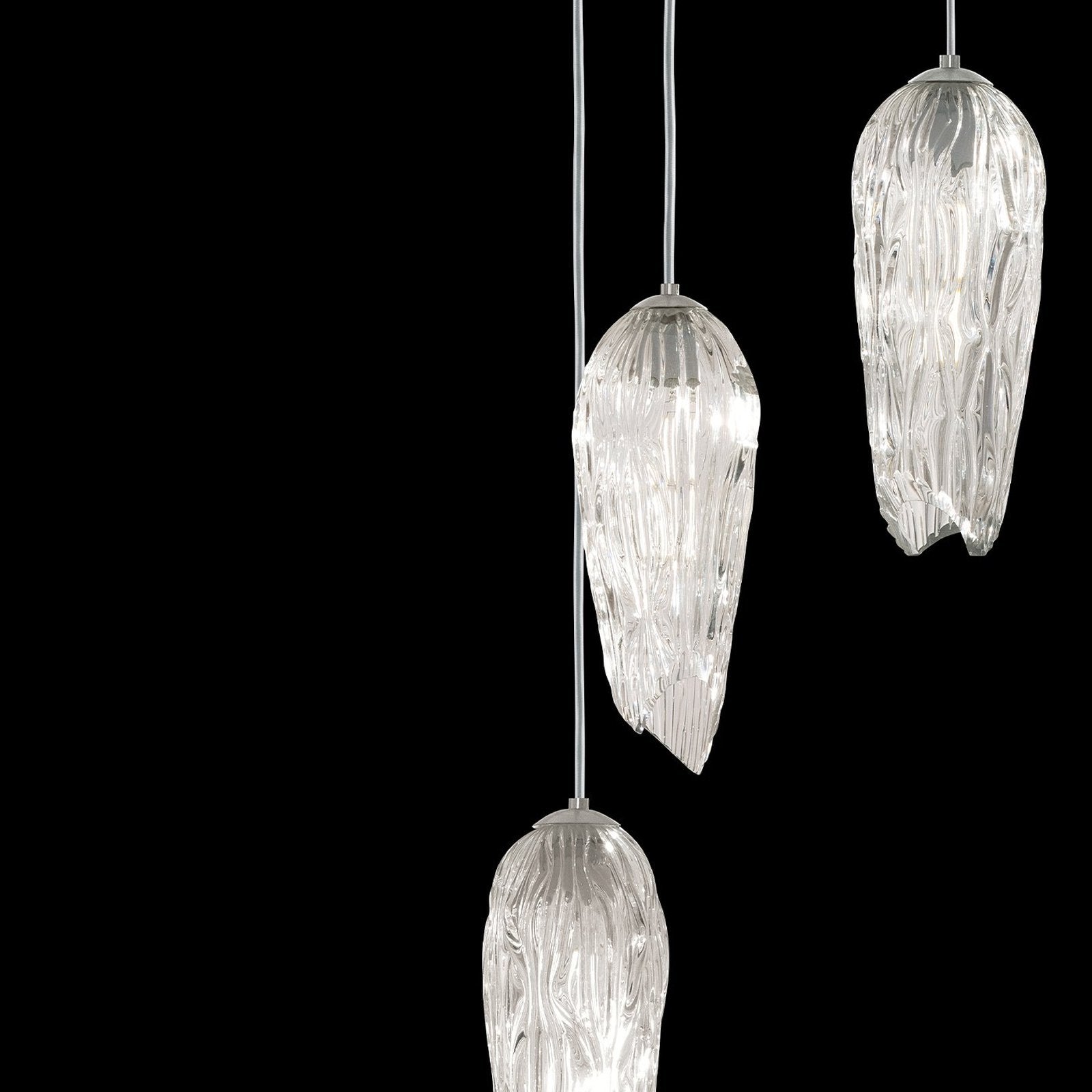 17.5-Inch Textured Leaf Pendant Light